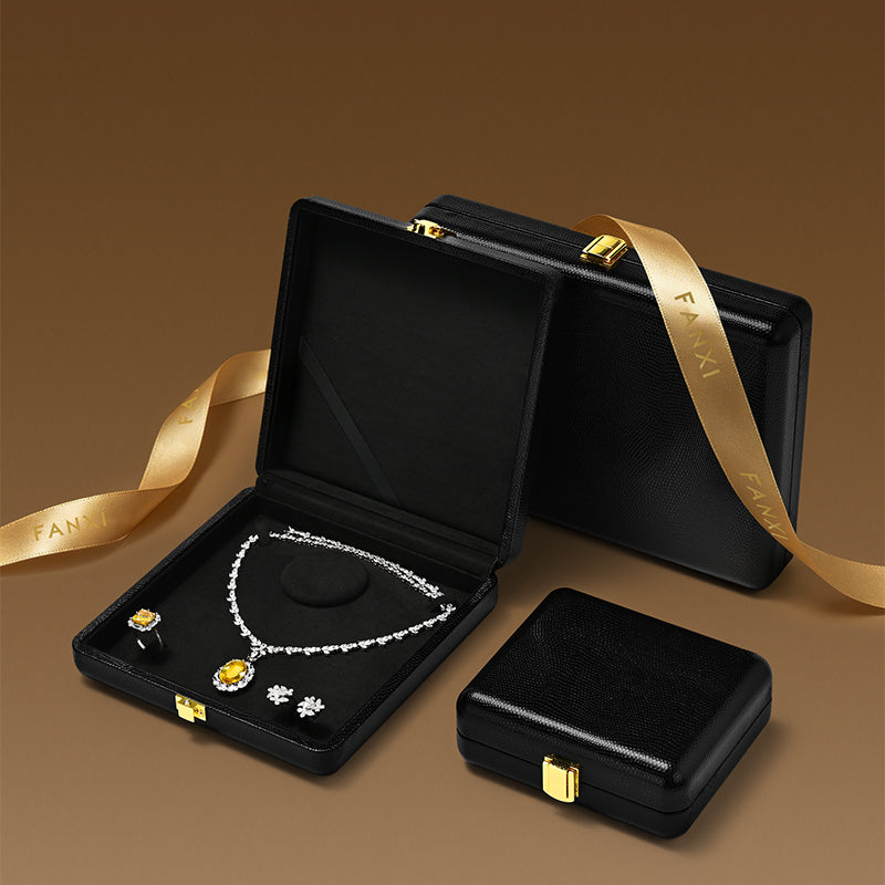 Black PU Leather Microfiber Jewelry Box H156
