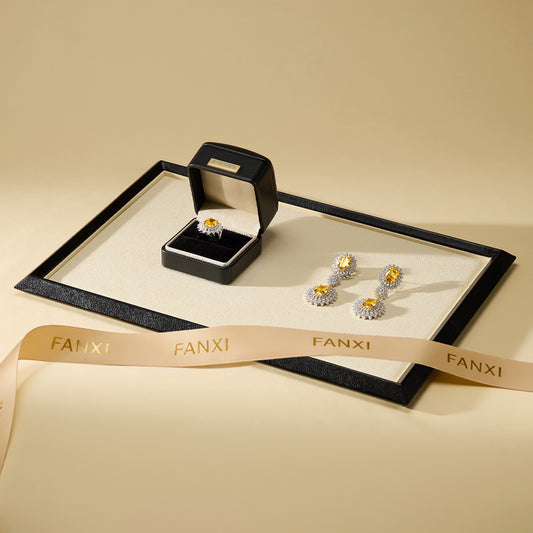 Factory Beige PU leather Microfiber Jewelry Plate:P239