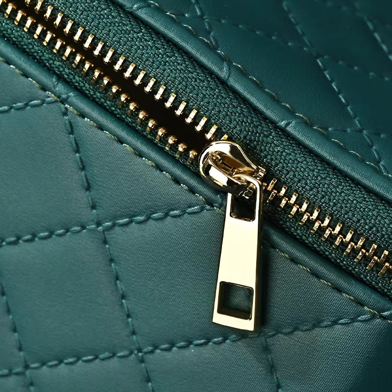 Oirlv Portable Travel Jewelry Storage Box with Separate Bag : B022