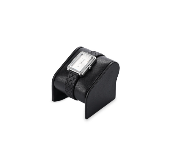 OIRLV custom black colour leather window jewelry display with metal frame : TT258