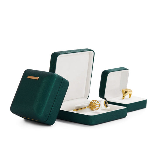 Luxury Green Leatherette Ring Box H135