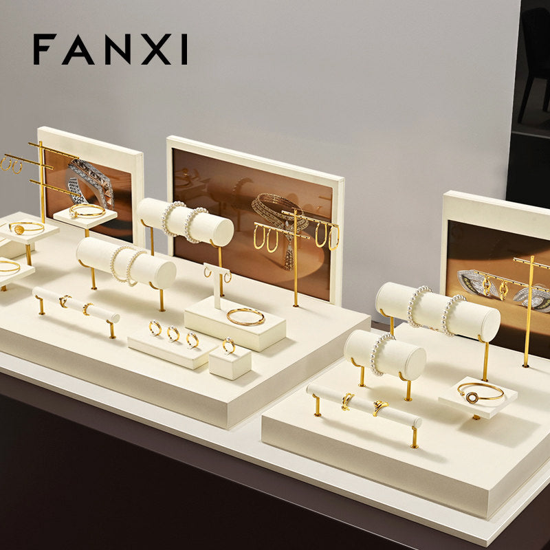 OIRLV hot sale beige Microfiber jewelry display set : TT488