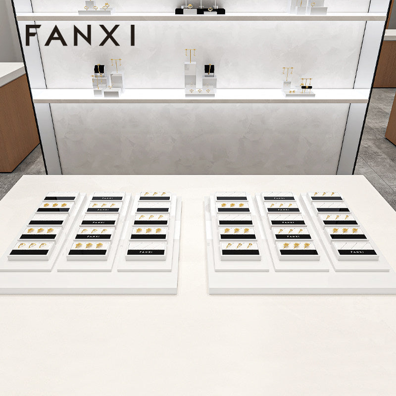 OIRLV Factory White lacquer luxury jewellery display : SM226