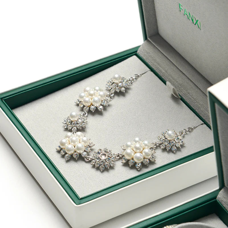 OIRLV White PU Leather With Gray Microfiber Jewelry Gift Packaging Box H055