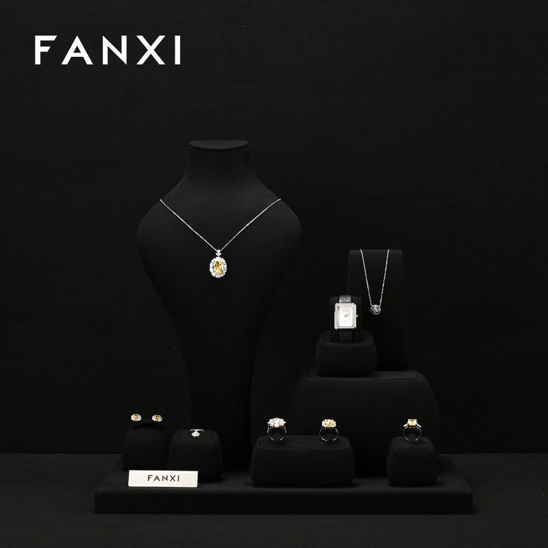 OIRLV high end Black Microfiber jewelry presentation ：TT358