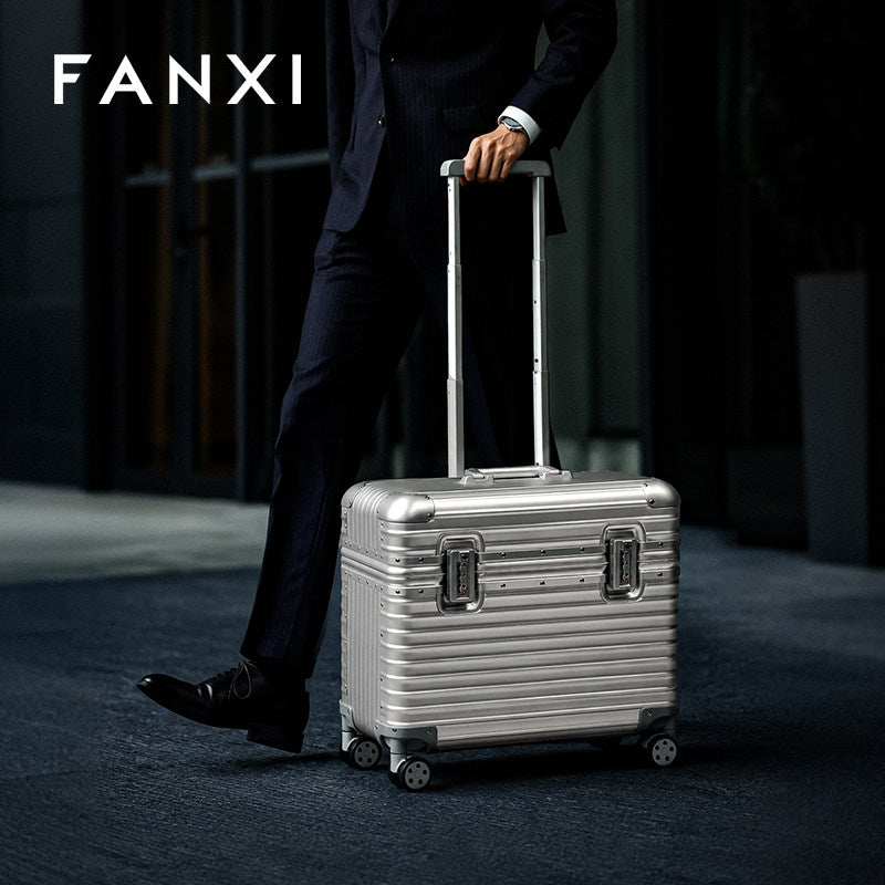 OIRLV Luxury Silver Alloy Velvet Jewelry Rolling Case : X080