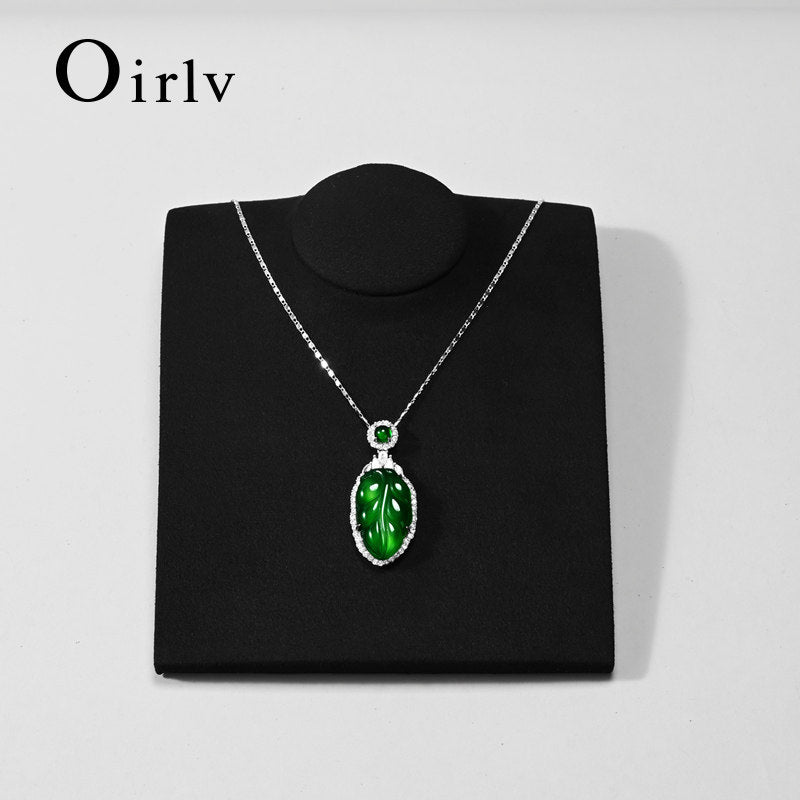 OIRLV Multiple colors available Microfiber Jewelry portrait stand