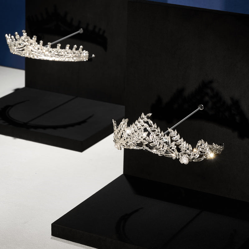 Luxury Black Beige Suede Metal Crown Display Props TT591-92