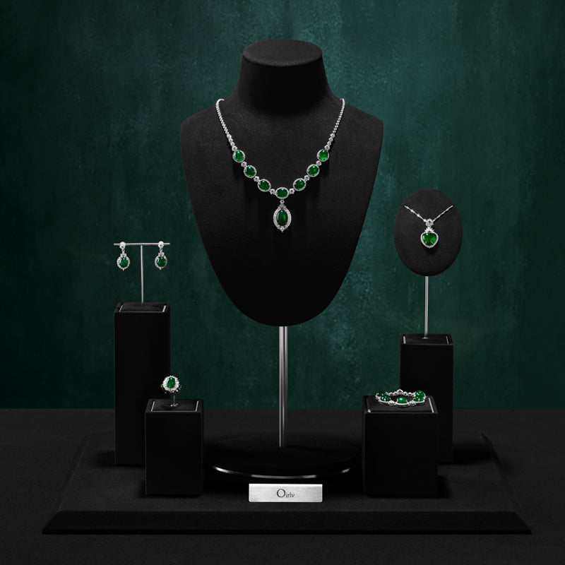 Luxury Black Showcase Display Set TT064