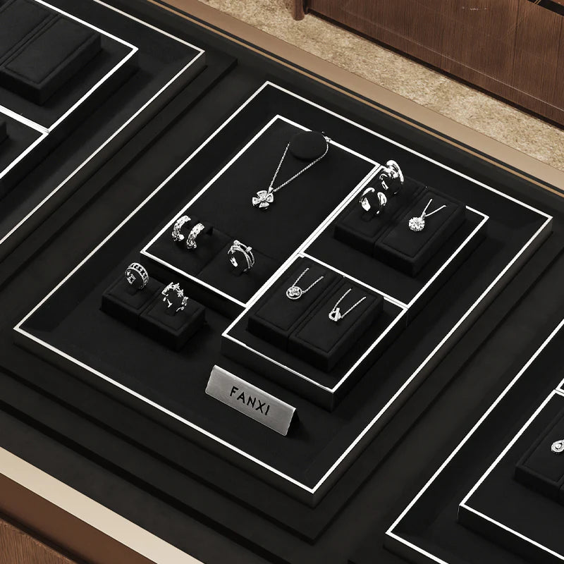 Luxury Jewelry Display: Rings and Necklaces - High-End Display Props TT370