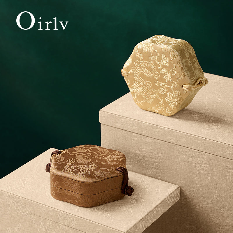 OIRLV Chinese-Style Bracelet Box with Frog Closures ：H208