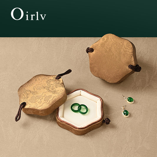 OIRLV Chinese-Style Bracelet Box with Frog Closures ：H208