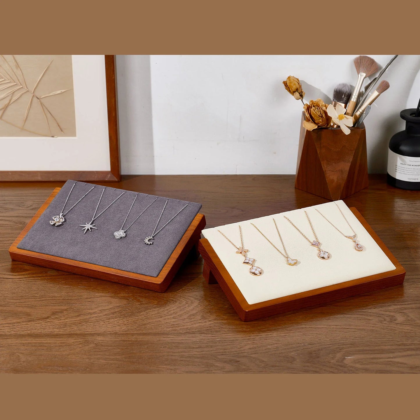 Solid Wood 8 Slots Necklace Jewelry Display Stand SM027