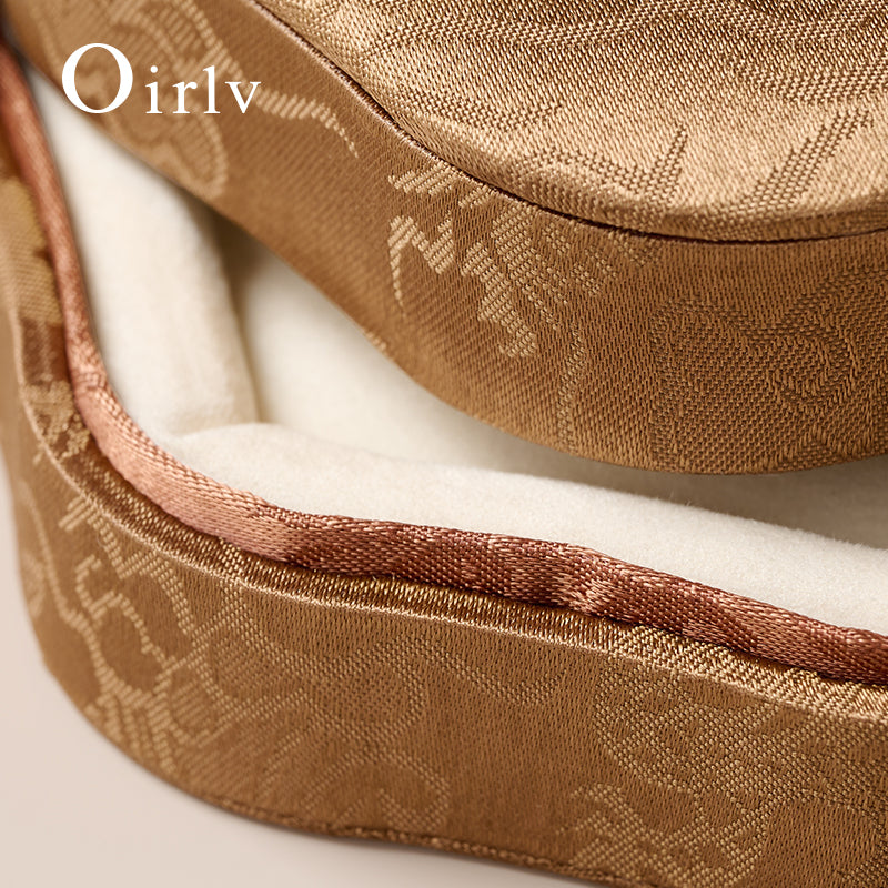 OIRLV Chinese-Style Bracelet Box with Frog Closures ：H208