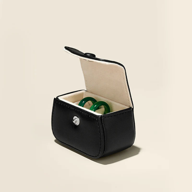 New-arrival Green Black PU Leahter Ring Storage Bag :B028