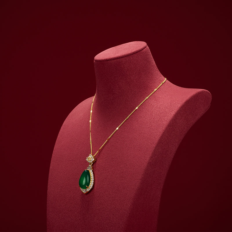 Custom Green and Red Microfiber leather jewellery display:TT461