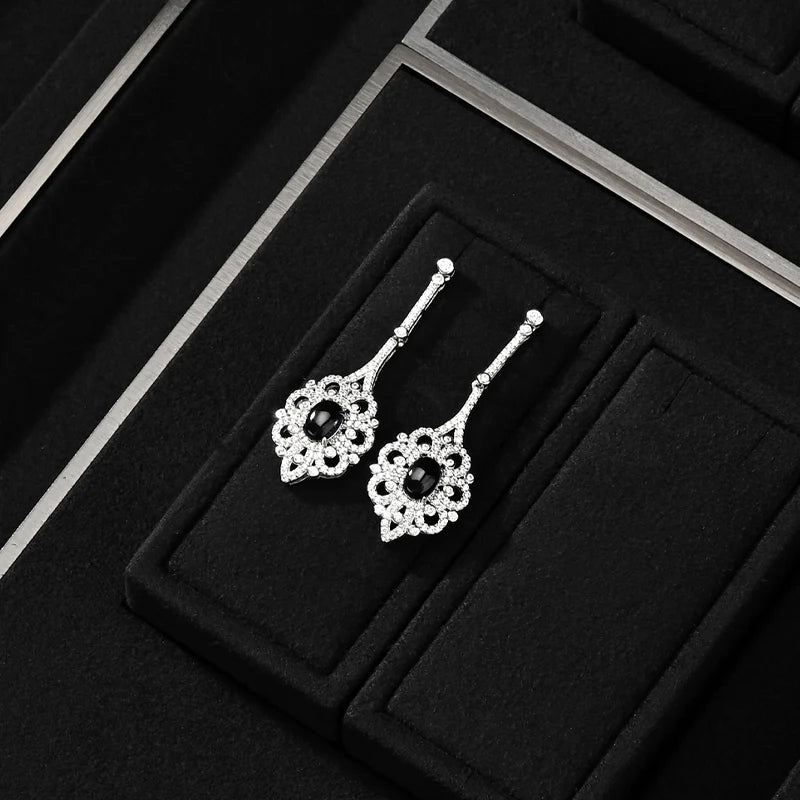 OIRLV high quality Black Metal luxurious jewelry display：TT369