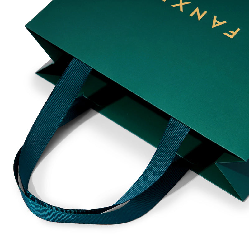 Dark green paper jewelry bag with matching ribbon ：D047