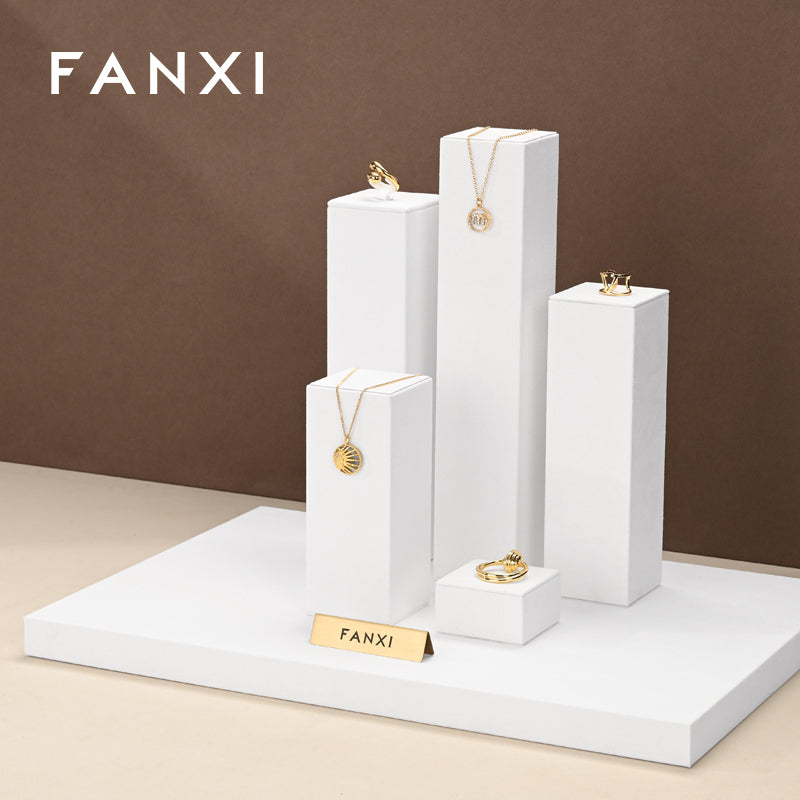 OIRLV luxury white microfiber jewellery display set ：TT184