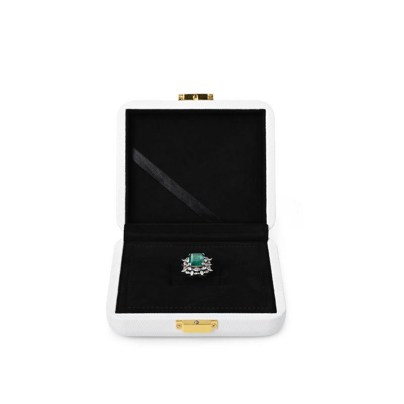 White PU Leather Microfiber Jewelry Box H157