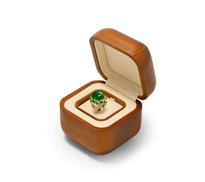 New arrival Beige Wooden Microfiber Ring Box：H206