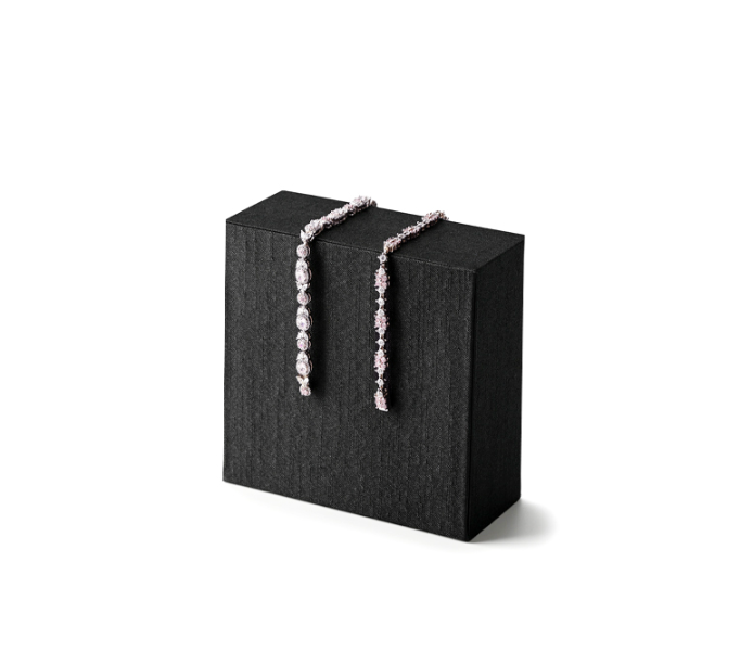 OIRLV Wholesale Black Leather Jewelry Display ：J012