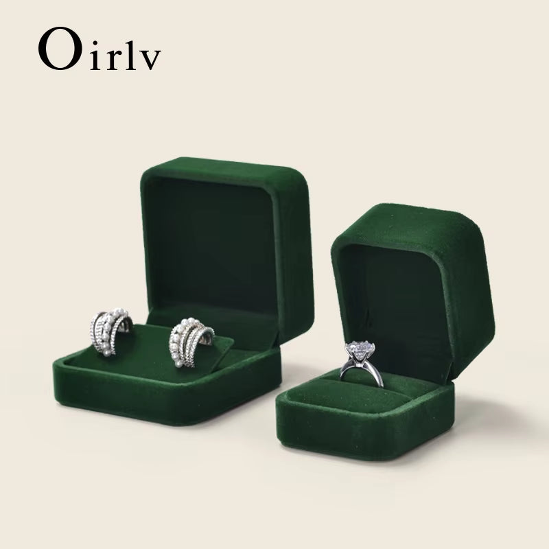 Dark Green Round Corner Velvet Bracelet Chain Gift Box H070