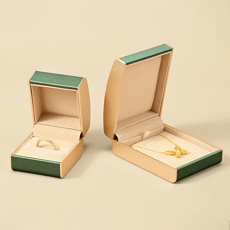 Green acrylic and leather Jewelry box:H177