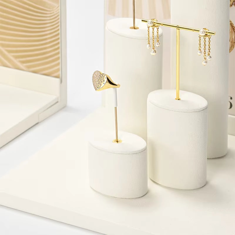 White PU Leather Ring Earring Necklace Jewelry Display Set ：TT360