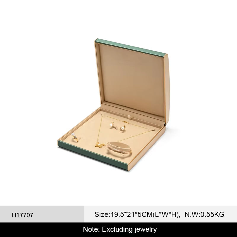 Green acrylic and leather Jewelry box:H177