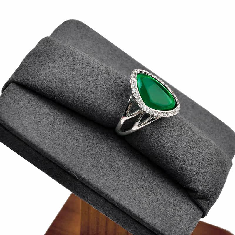 OIRLV Solid Wood Ring Display Stand : SM110