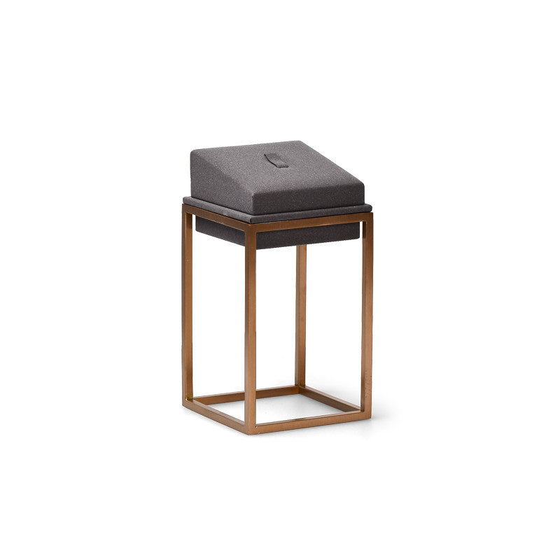 OIRLV New Arrival: Metal Jewelry Display Props for Showcases and Counters：JS036