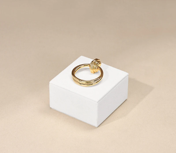 OIRLV luxury white microfiber jewellery display set ：TT184