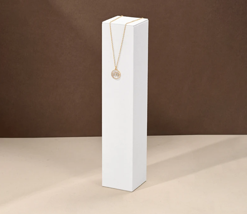 OIRLV luxury white microfiber jewellery display set ：TT184