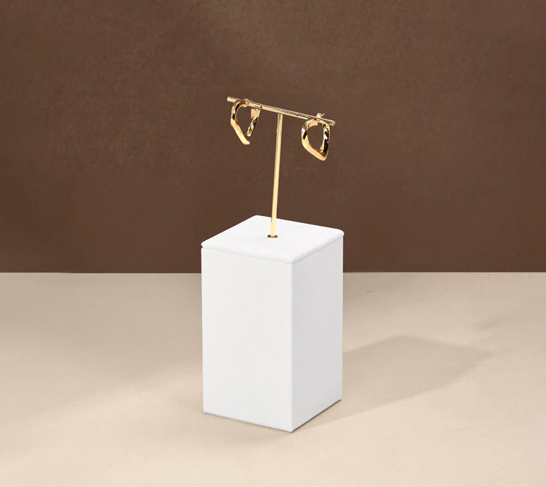OIRLV luxury white microfiber jewellery display set ：TT184