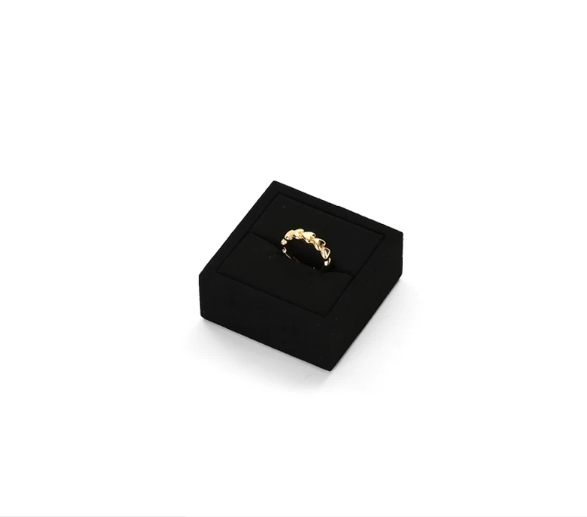 OIRLV fashion luxury black microfiber jewelry display set with smooth metal:TT264