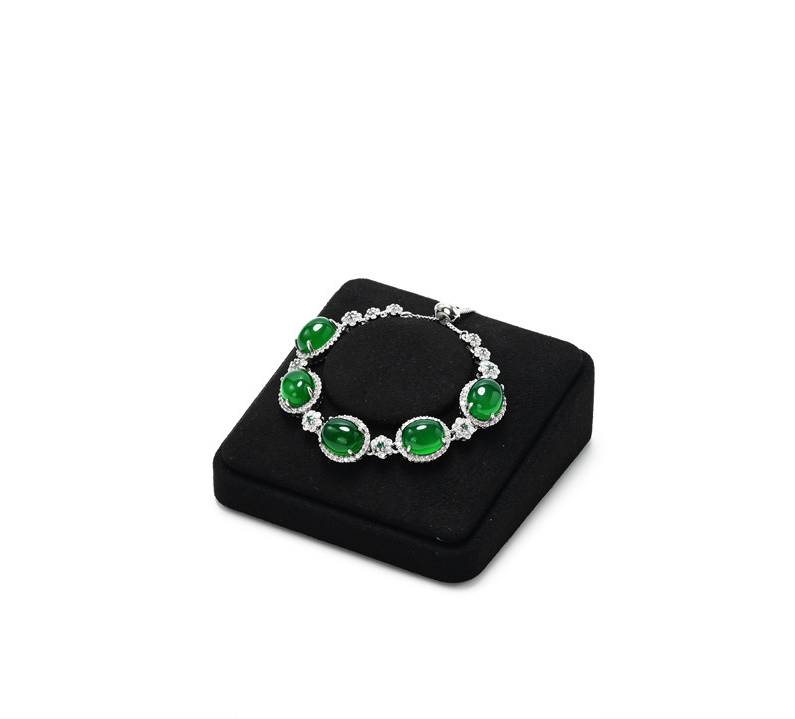 OIRLV New arrival black Microfiber luxury jewellery display ：TT422