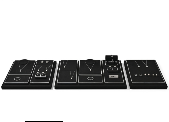OIRLV Premium-style jewelry display stands—high-end props for rings and necklaces.