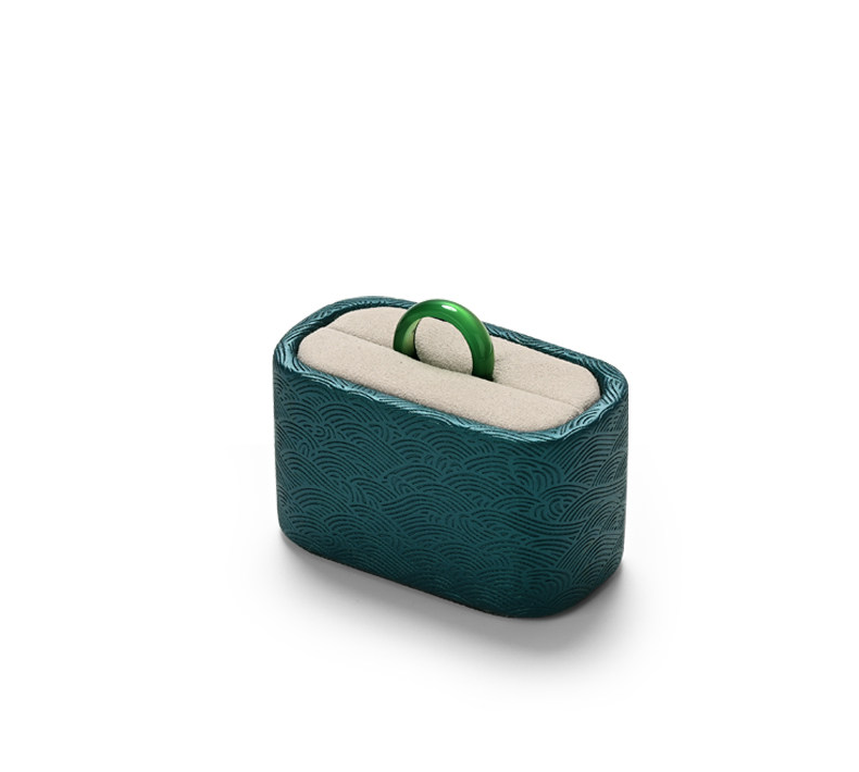 OIRLV new arrival beige microfiber leather jewelry display :TT456