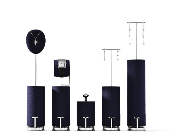 OIRLV Premium-style jewelry display stands—high-end props for rings and necklaces.