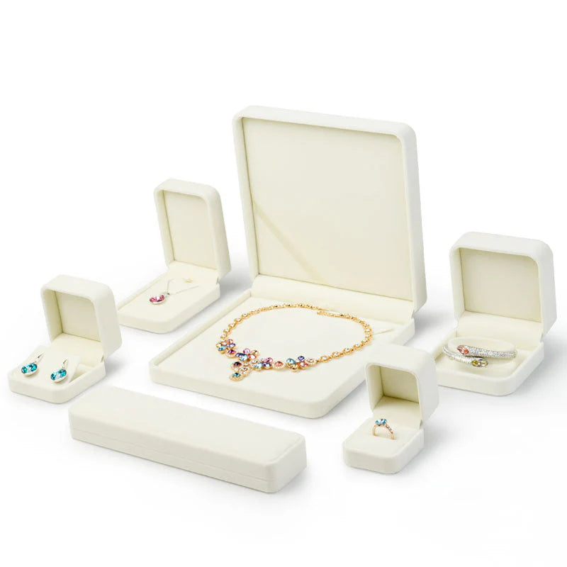 White Velvet Anniversry Earring Box H04502
