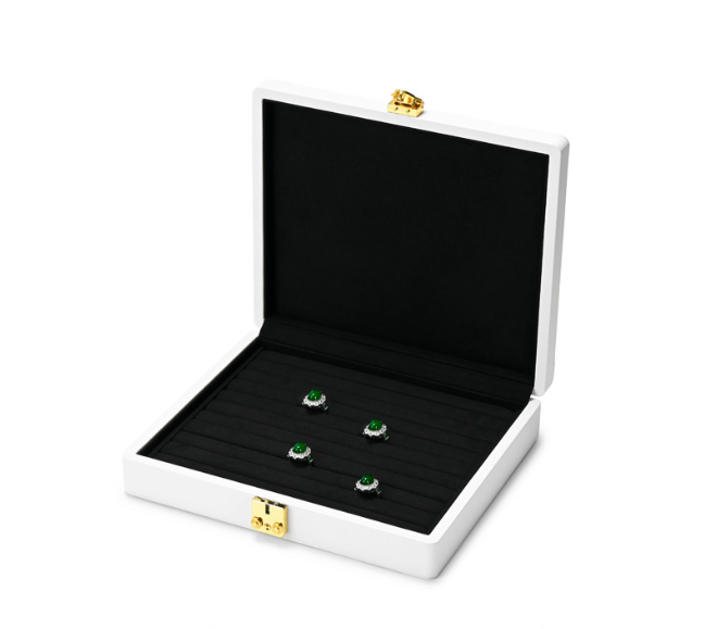 OIRLV Custom Velvet & Leather Jewelry Box : X067004A1
