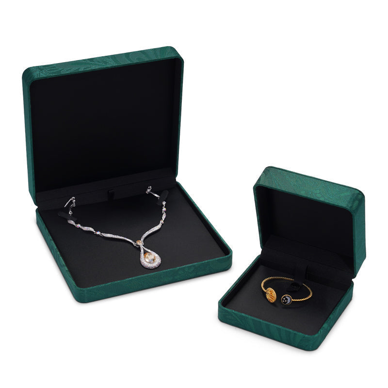 Green Silk Jewelry Set Box H118