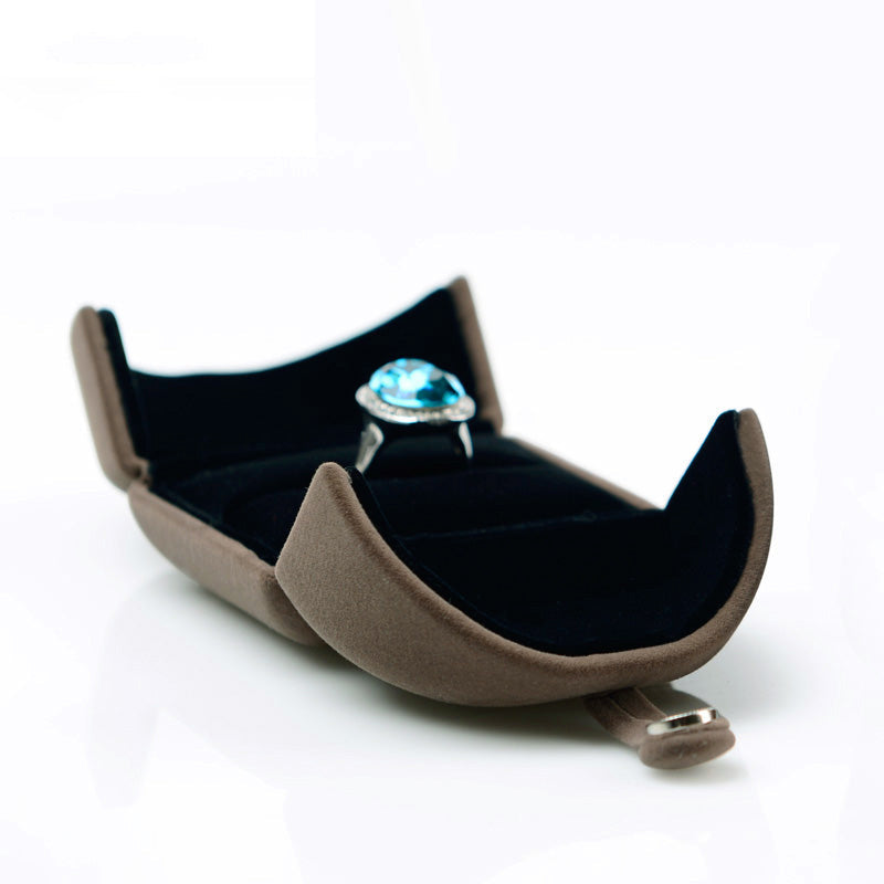 Gray Velvet Necklace Pendant Gift Box H00901
