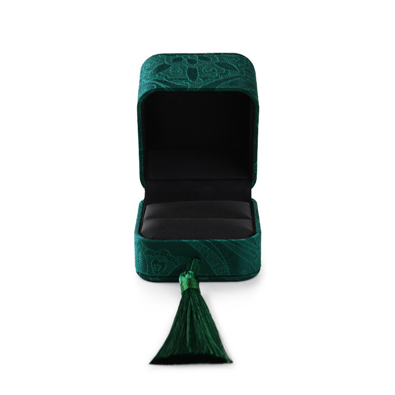 Green Silk Tassel Necklace Pendant Gift Box H122