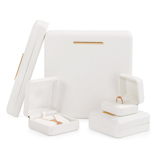 Elegant White Leatherette Jewelry Box H134