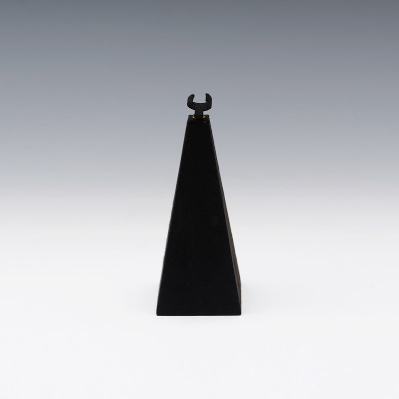 Black Microfiber Metal Ring Jewelry Display Stand TT130